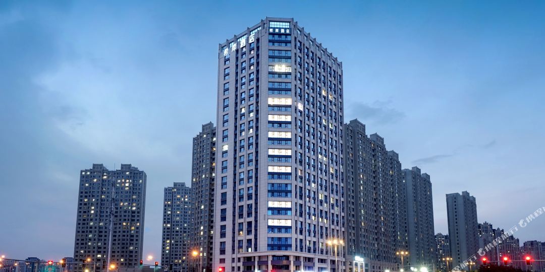 希尔酒店(哈尔滨哈西高铁万达广场店)