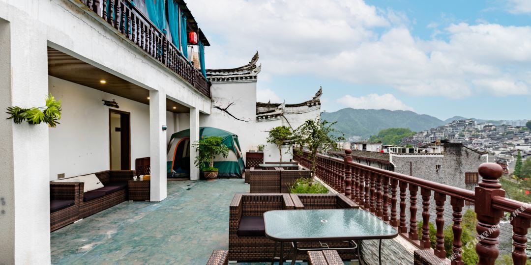 花住凤凰青梧江景度假民宿