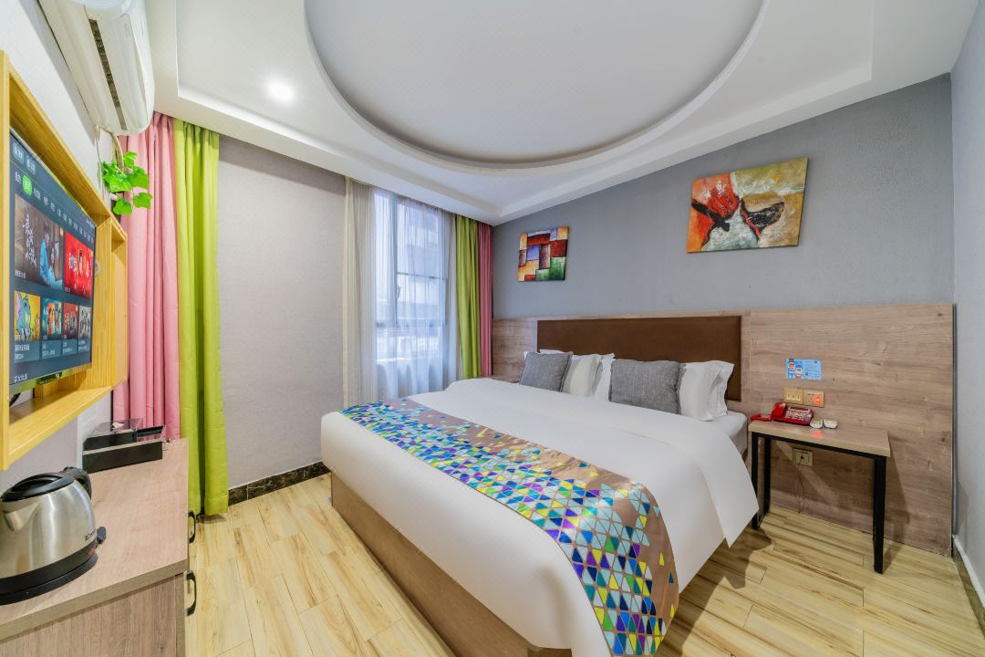 Yimi Hotel (Dongxiao South Subway Station Sun Yixian Memorial Hospital Nanyuan District)