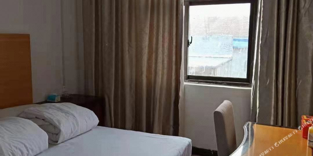 宏源旅馆