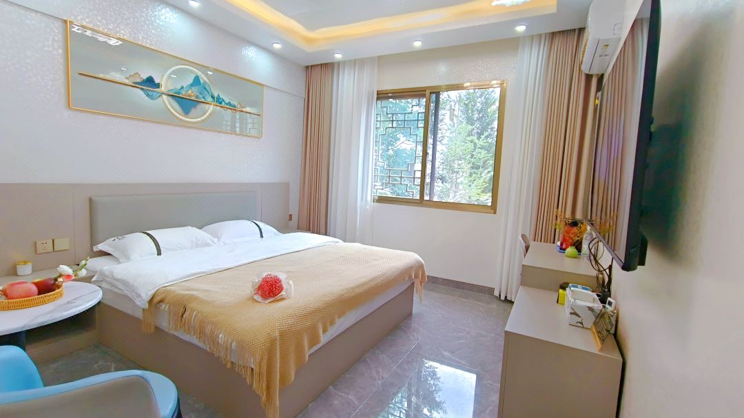 Fuxian Lake Yilai Inn (Guanglong Town)