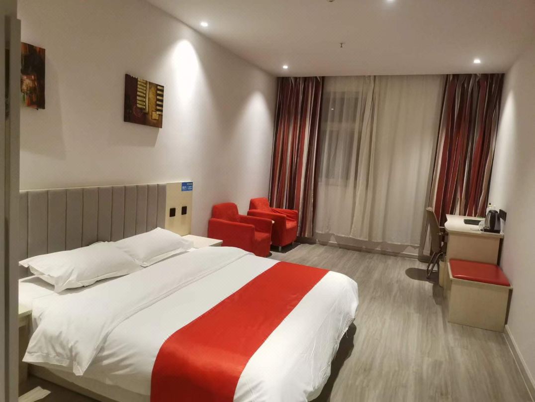 Thank Inn Chain Hotel (Zibo Zichuan Luzhong International Trade City)