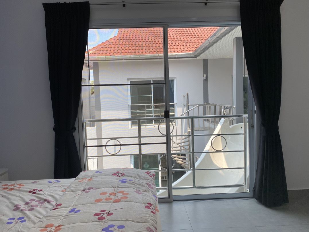 south pattaya soi adam 5 bedrooms pool villa
