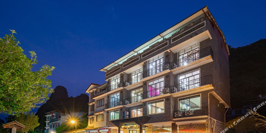 云山溪雨客栈(阳朔千古情遇龙河店)