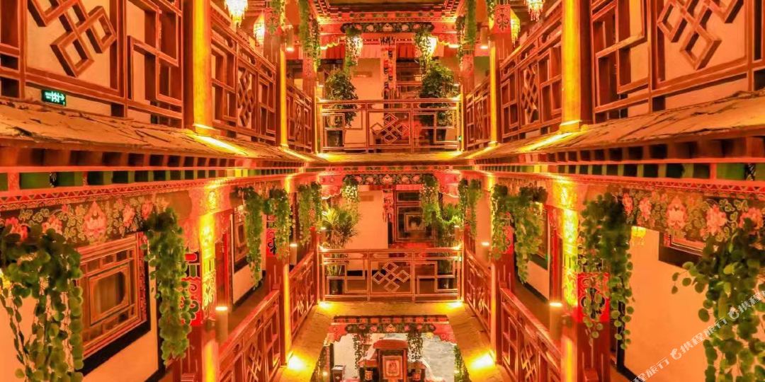 央酷喜嘎张家酒店