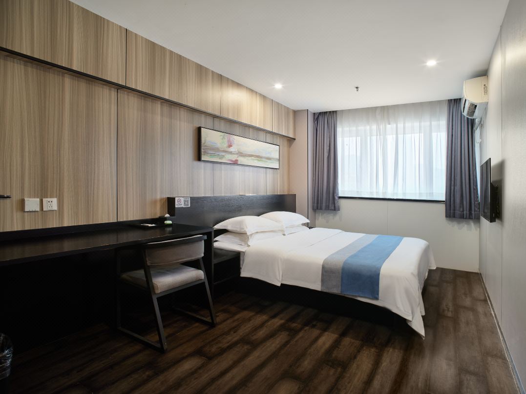 Ripple Hotel(Yantai University Wanxianghui Branch)