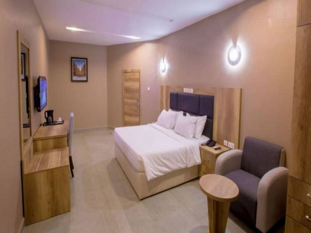 Ivana Suites Apartment