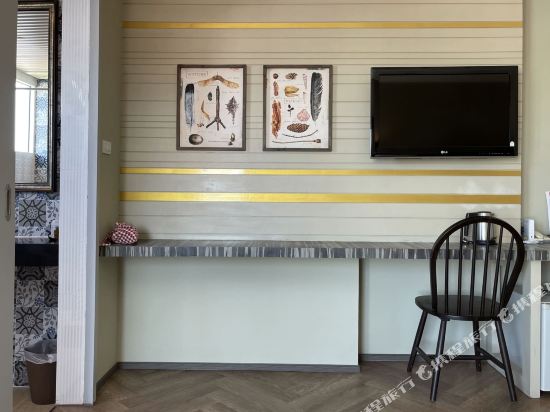 Hub Hua Hin 57 Hotel - Tap to explore photos