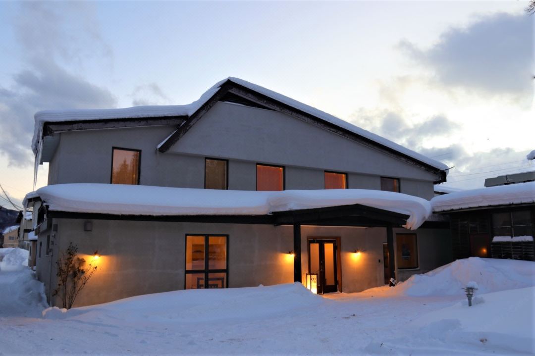 Square 8 Hakuba Retreat by Unplan