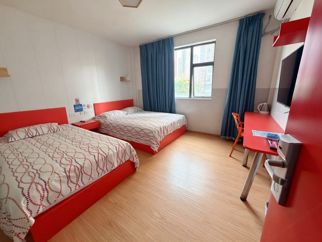 Pod Inn Hotel (Yunfang Commercial Area store Kunming Railway Station Store)