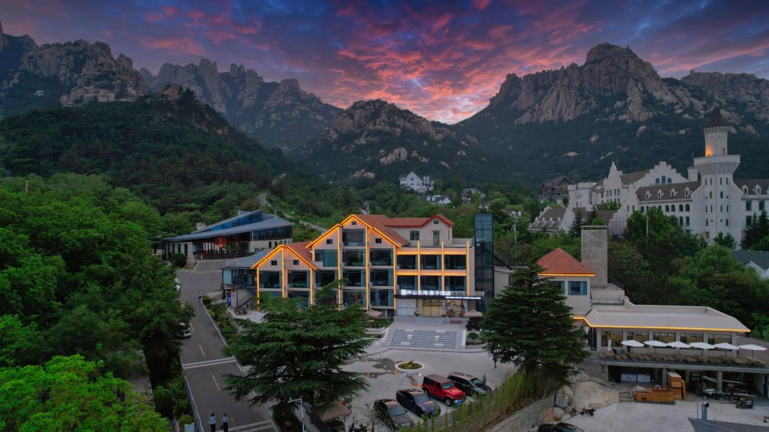 BAN SHAN JIAN HAI PARENT CHILD HOTEL