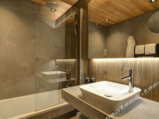 Alpina Eclectic Hotel - Tap to explore photos