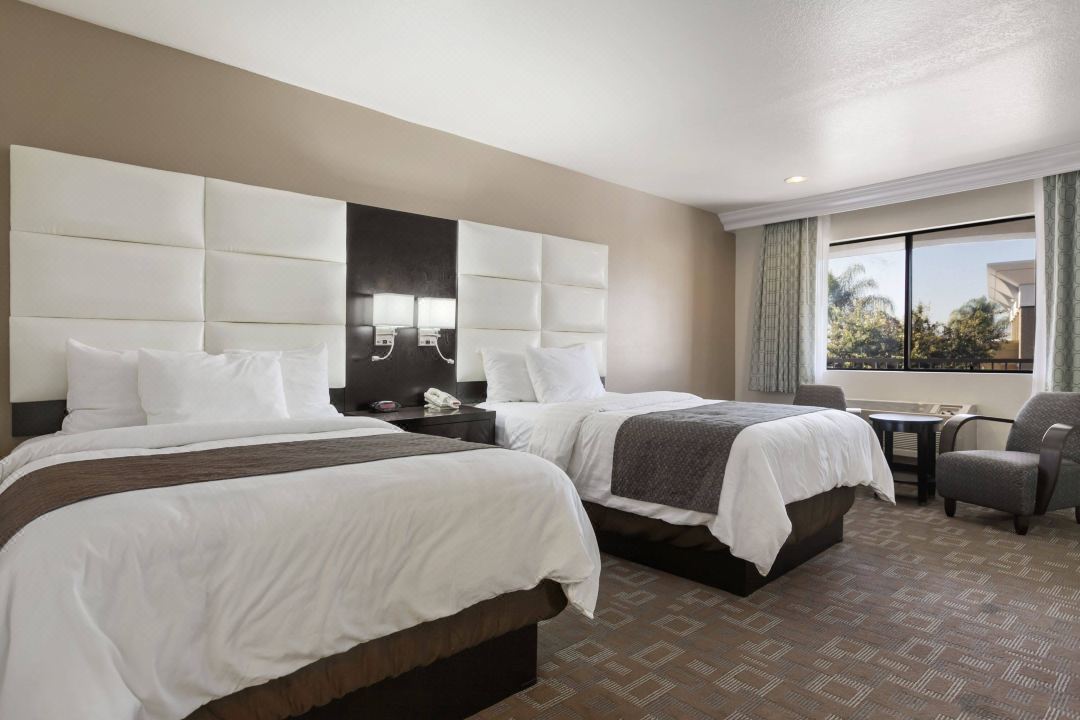 Days Inn by Wyndham Downey