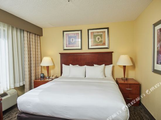 DoubleTree by Hilton Princeton - Tap to explore photos
