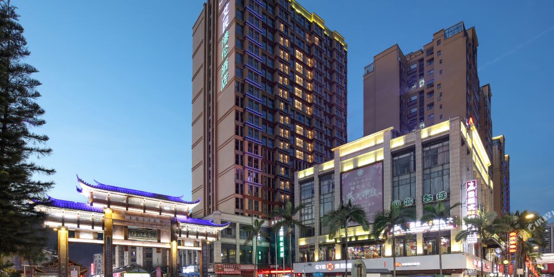波荔艾民港伦酒店