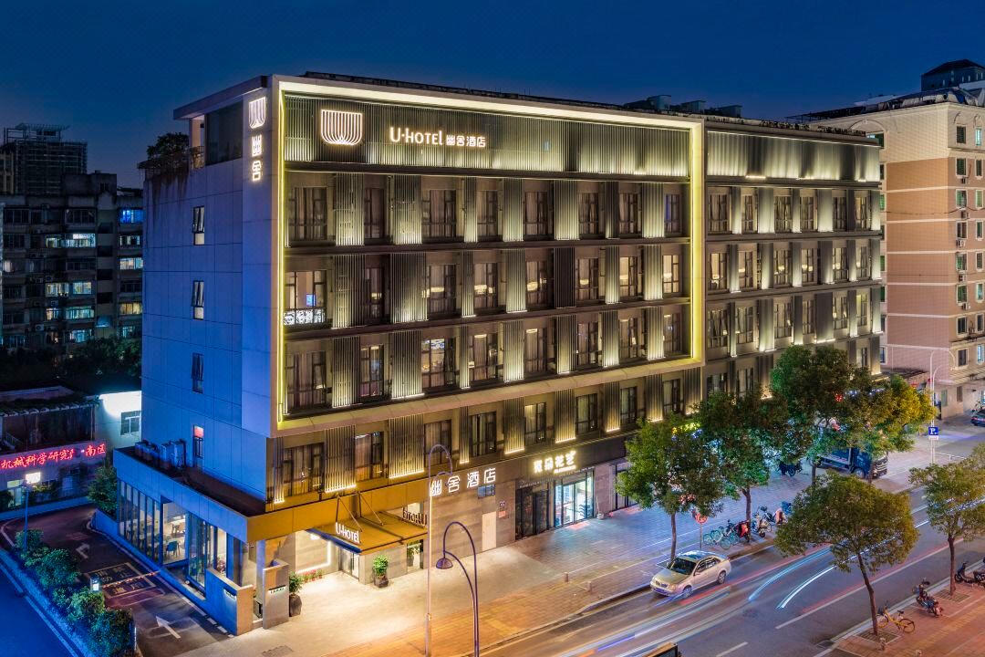 U-Hotel