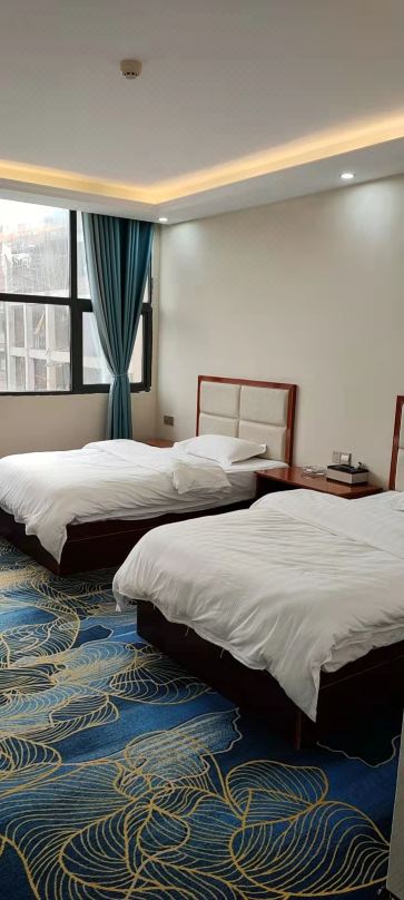 Mengcheng Business Hotel