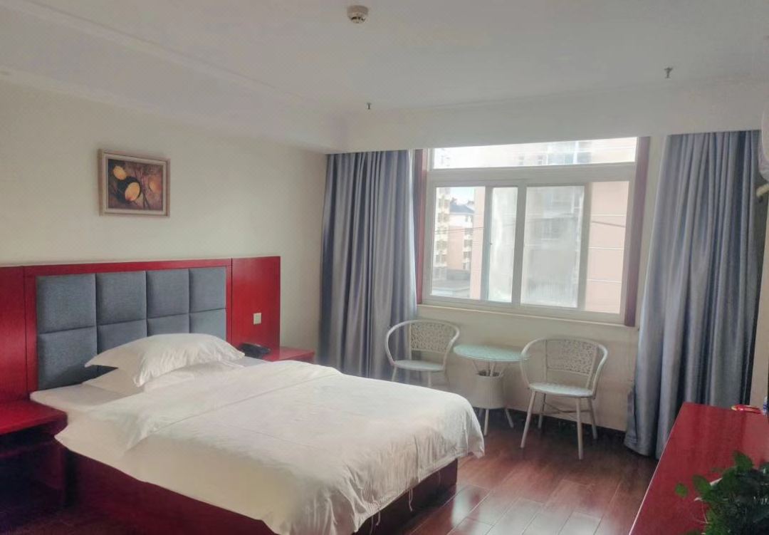 Lu'anyu Road Chun Business Hotel