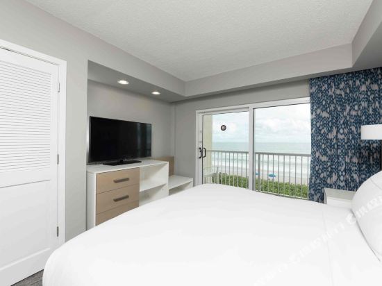 DoubleTree Suites by Hilton Melbourne Beach Oceanfront - Tap to explore photos