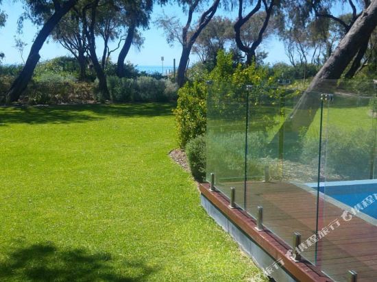 Aqua Resort Busselton - Tap to explore photos