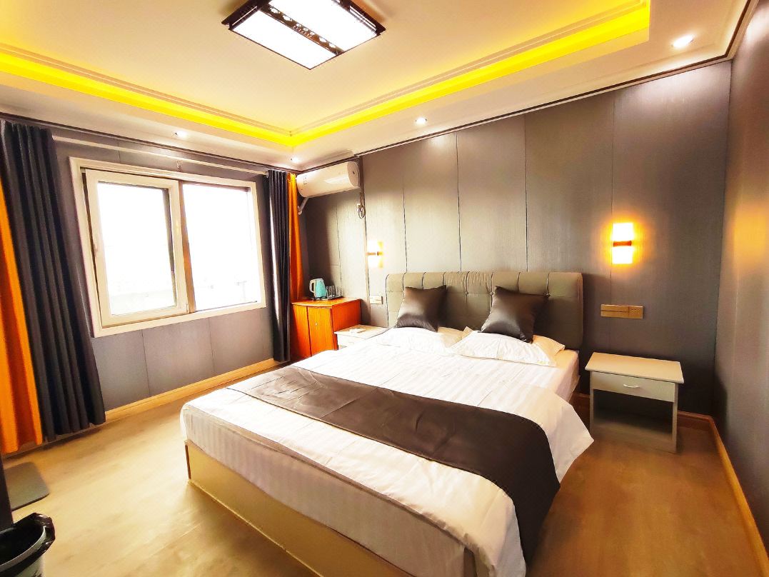 Yucheng Hotel