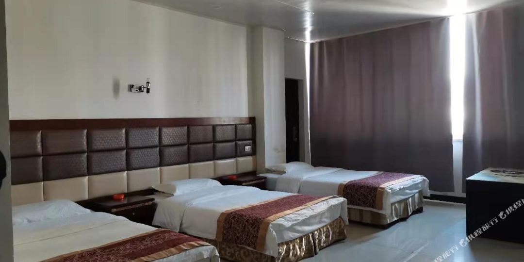 温鑫宾馆(吕梁七里滩店)
