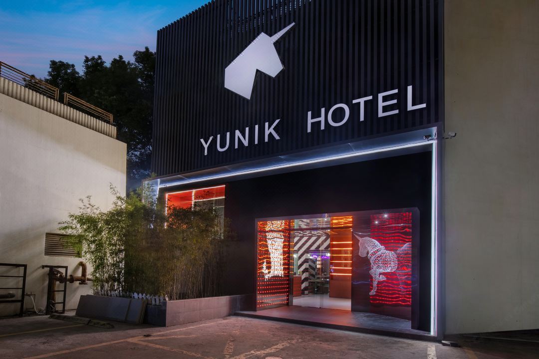YUNIK E-sports Hotel (Shanghai Yan'an West Road)