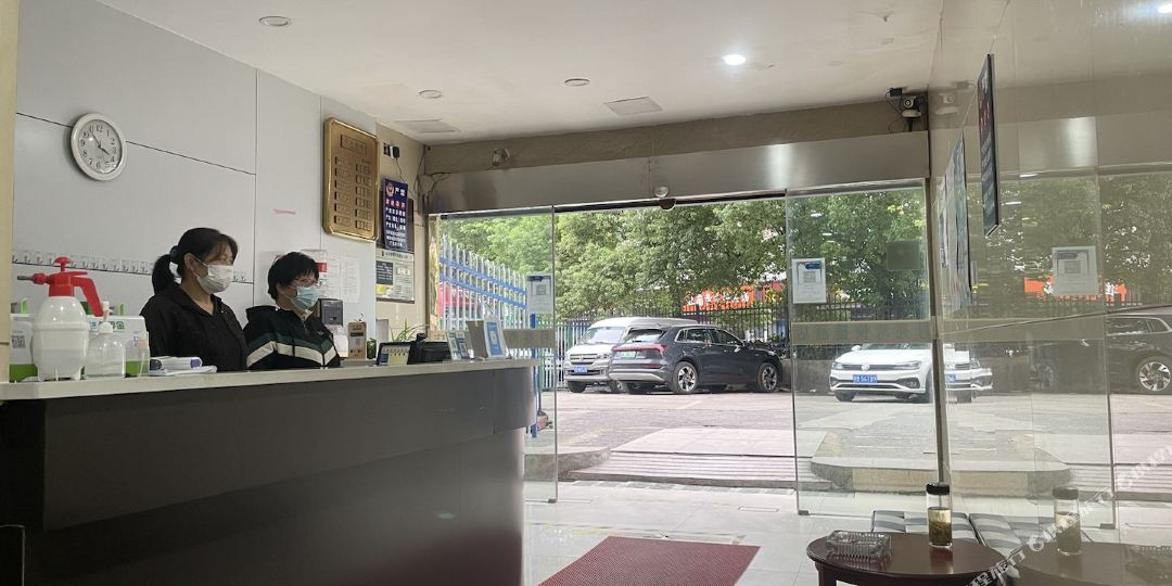 月亮湾便捷酒店(广丰路店)