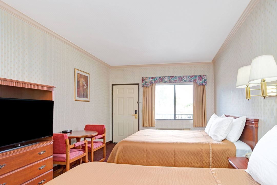 Travelodge by Wyndham Lynwood