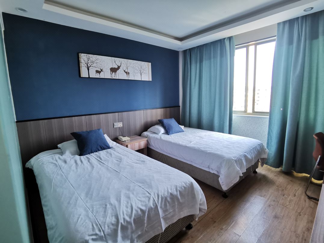 Taizhou Chenjun Fashion Hotel