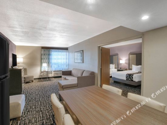 La Quinta Inn & Suites by Wyndham Glenwood Springs - Tap to explore photos