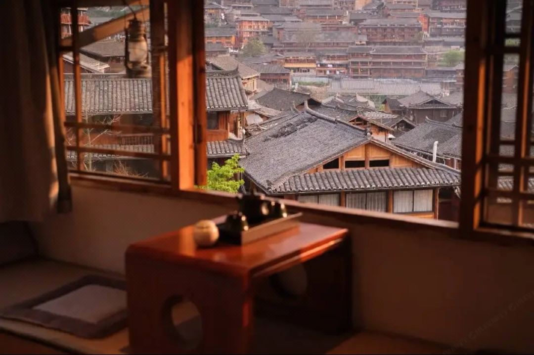 Xijiang Qingye Park Su View Homestay