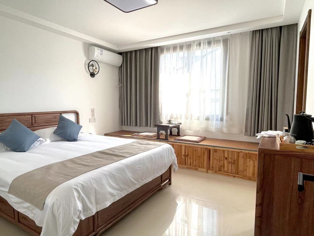 Tiantai Inn · Taoist Zen Retreat (Guoqing Temple)