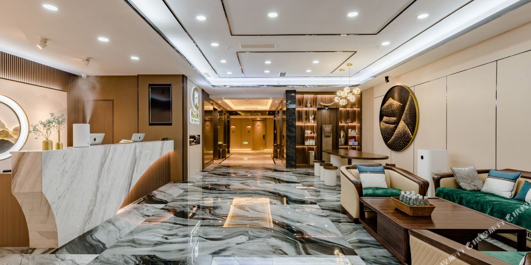 悦澜酒店(泰安泰山万达广场店)
