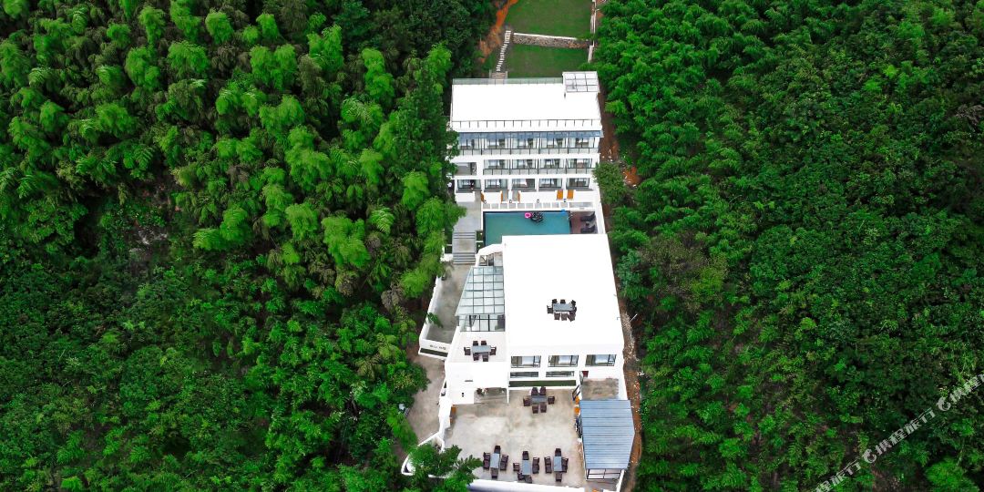 莫干山泊心牧野温泉美墅