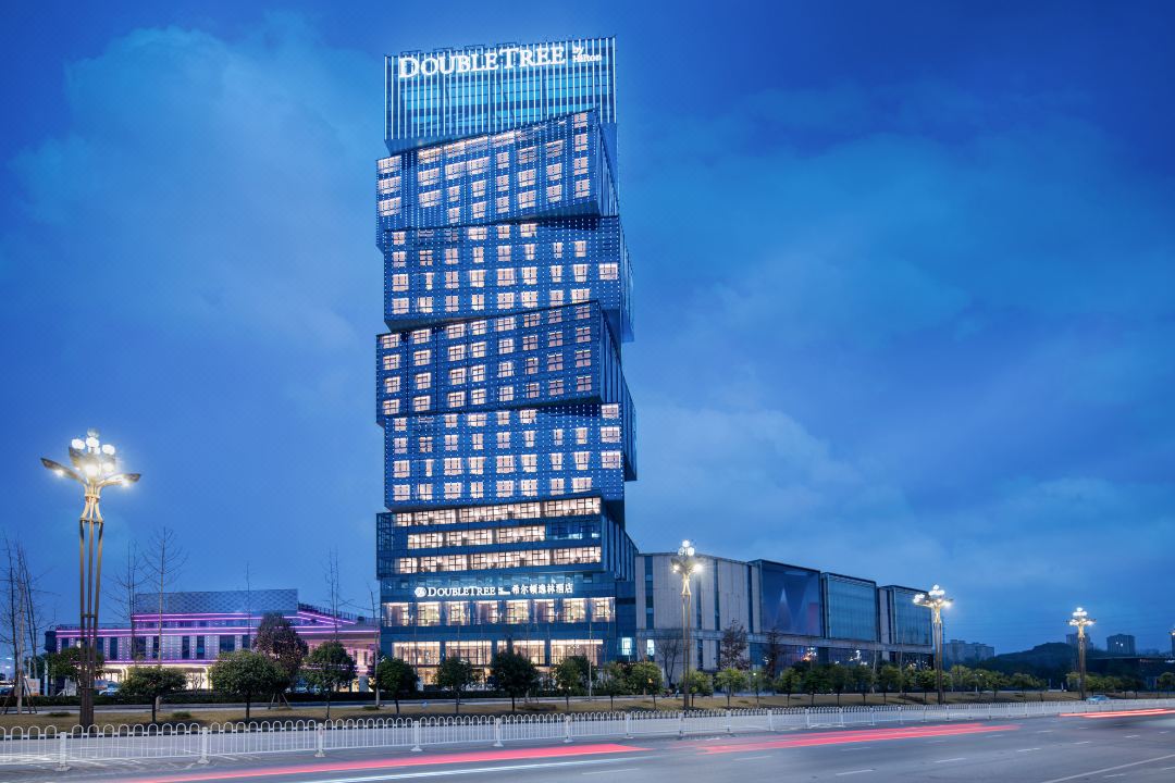 DoubleTree by Hilton Guang'an