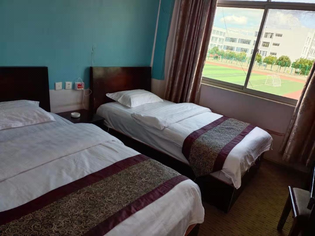 Huize Fujun Hotel