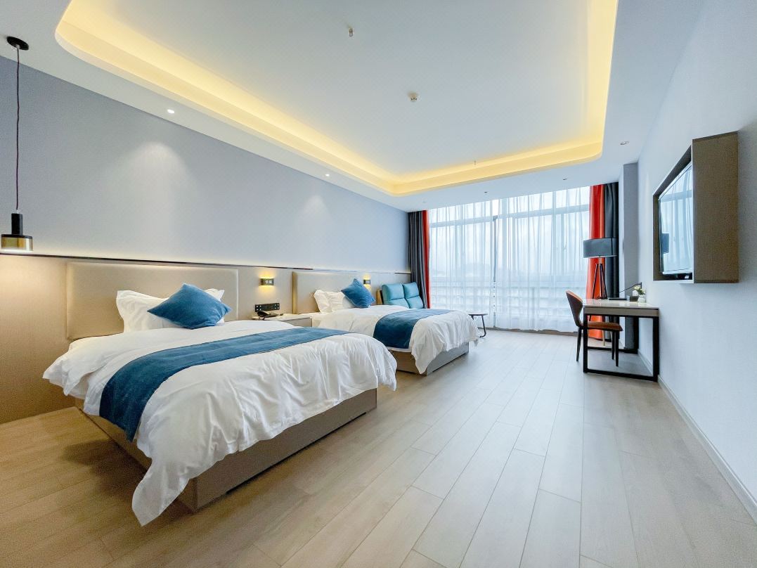 Anmen Huachen Hotel