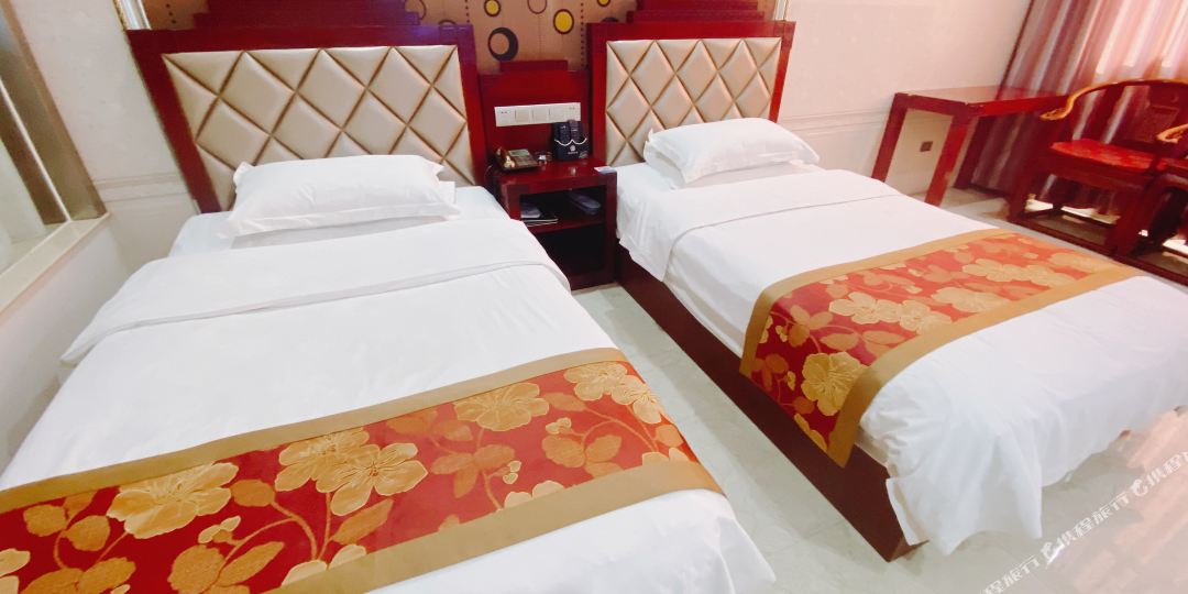 龙湖浴场(明星家园店)