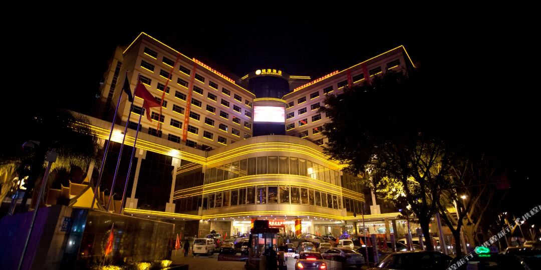 福州铭濠九点(福州五四路温泉店)