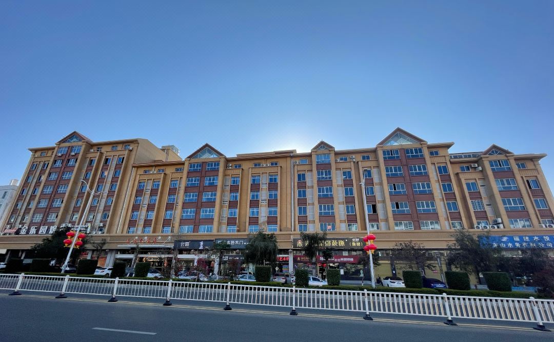 Dongshan Jiayi Hotel