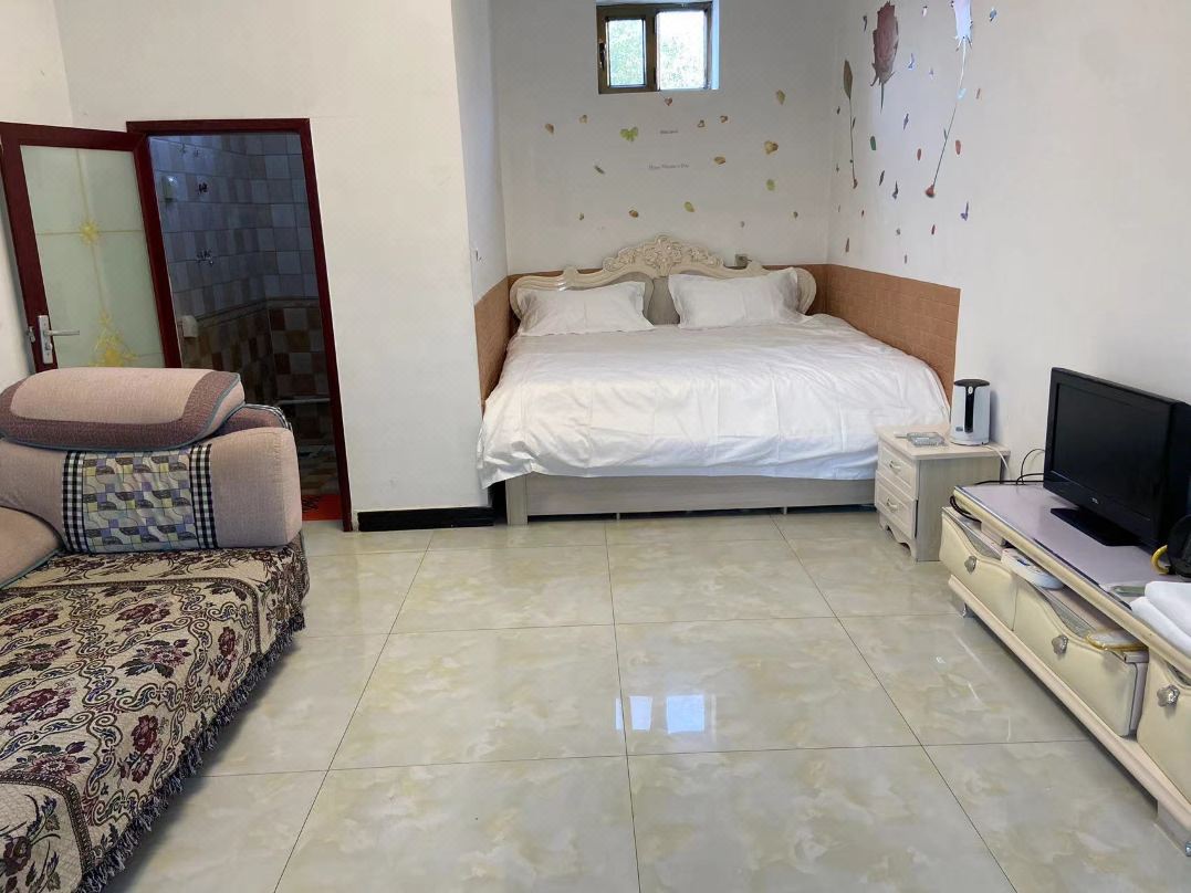 Huocheng Ningyi Homestay