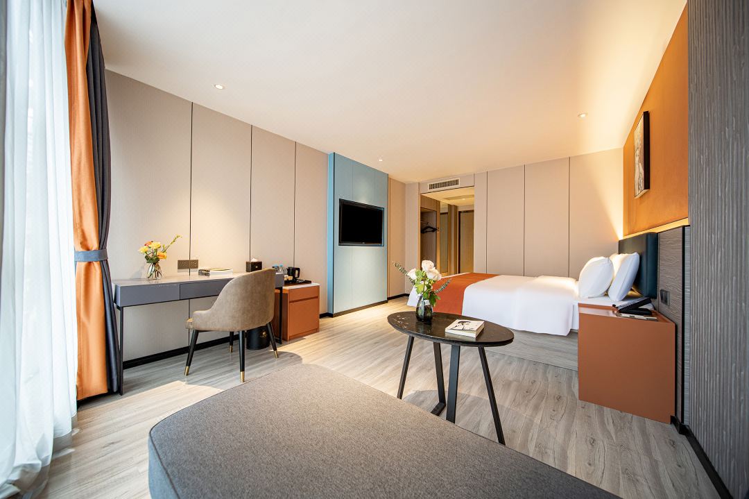 Haoli Hotel (Guiyang Fountain Square Metro Station Branch)