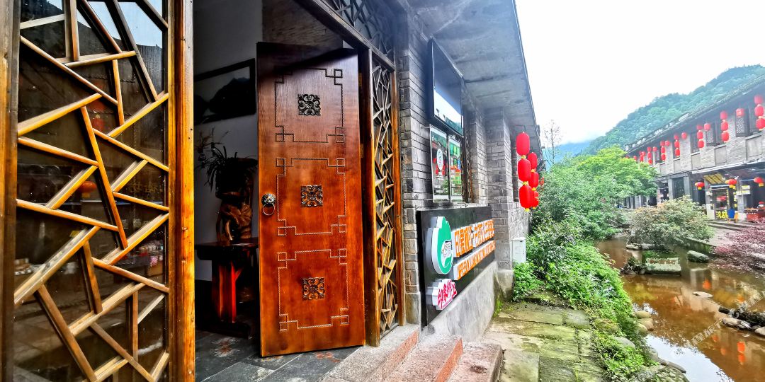 柳江·古乡苏月假日酒店