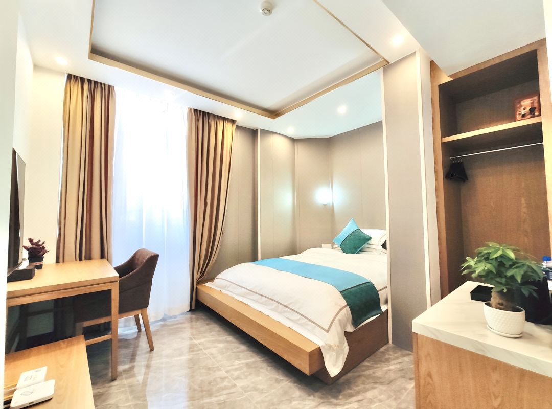 Golden Boat Villa