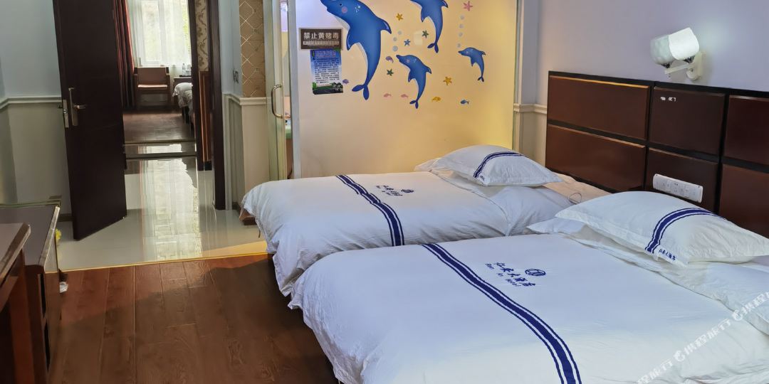 德钦仁安酒店店
