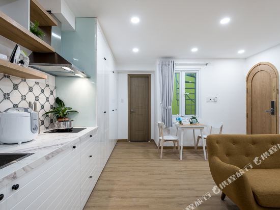 Cozrum Homes May's House - Tap to explore photos