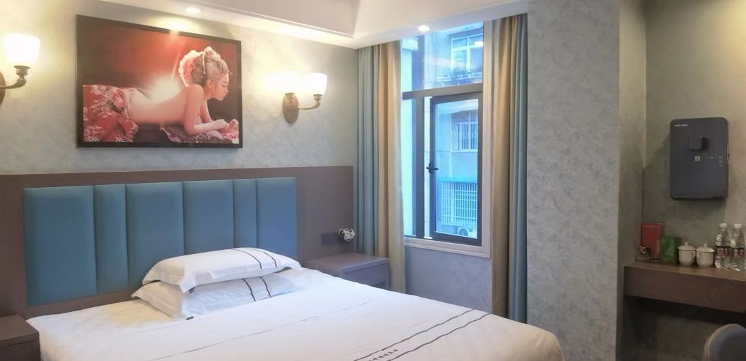 Hefeng Honghong Hotel