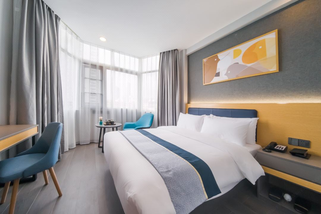 Home Inn (Kunming Shuanglong)