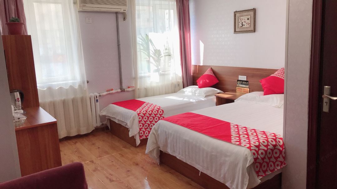 Hongfu Fashion Theme Hotel (Harbin Central Street)